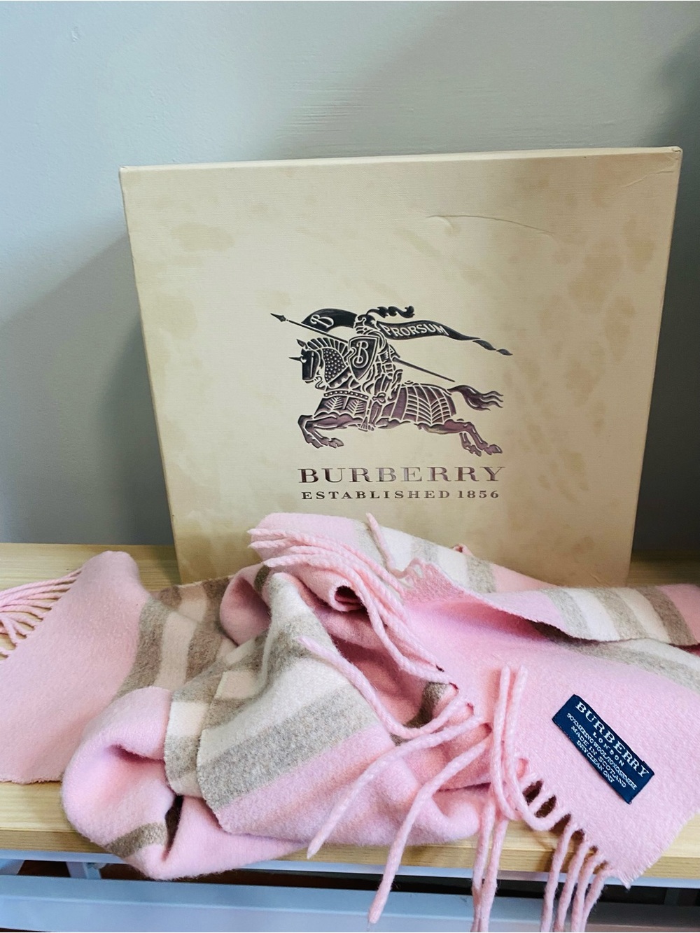 🛍️Burberry Rare Vintage Early 2000s Striped Scarf – Ultra-Soft Merino & Cashmere